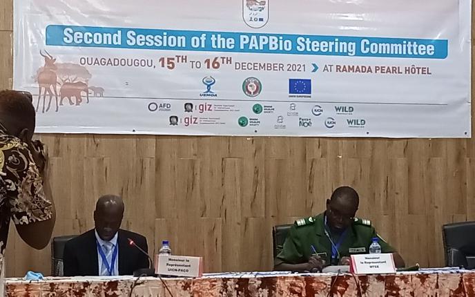 Obapao1's tweet photo. OBAPAO  participe à la  deuxième session du comité de suivi régional du Programme PAPBio qui se tient les 15 et 16 décembre 2021 à Ouagadougou @IUCN_PA @Csesenegal @UEMOA_Officiel @rampao_network @Thioro_Codou @papbio https://t.co/o5bjIx3aSI