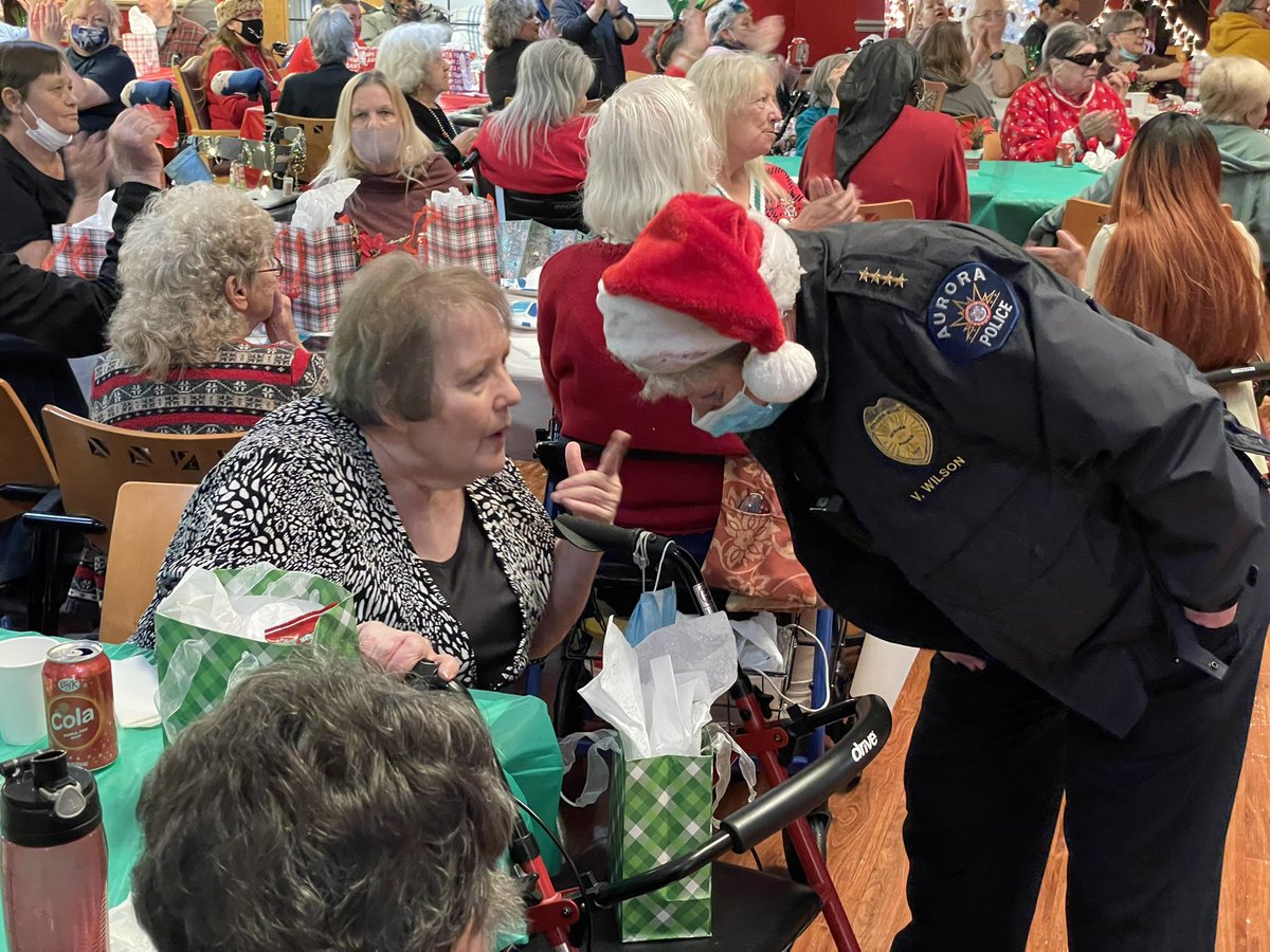 APDChiefWilson's tweet image. This afternoon I joined my Officers and @APDExplorers at the Frontier Valley Independent and Assisted Living Facility to deliver gifts to the residents. I was happy I could help spread some holiday cheer. #CommunityCommitment #ANewWay #PathForward #HappyHolidays