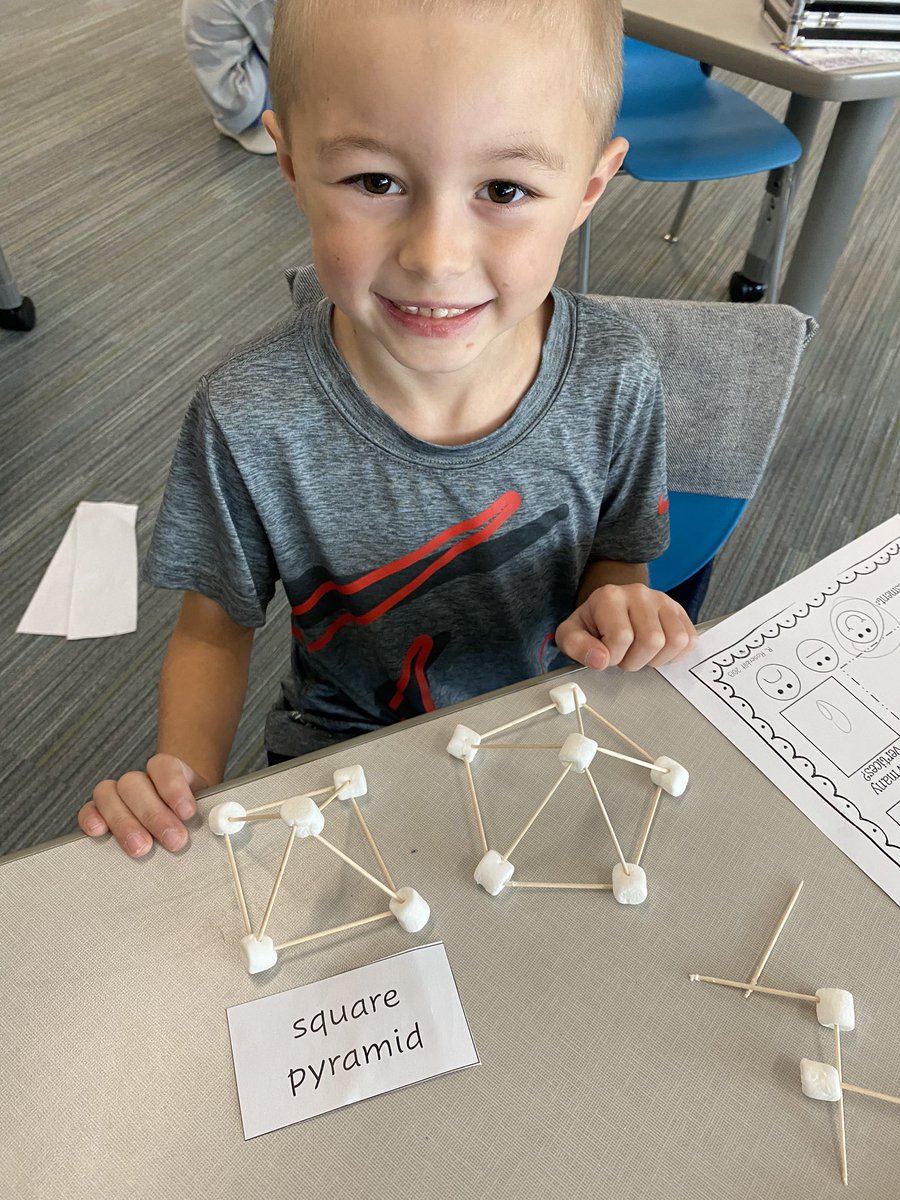 doerhoefer_j's tweet photo. 2nd grade 3D geometry creations! #goodhueschool https://t.co/vAItWq0rUu