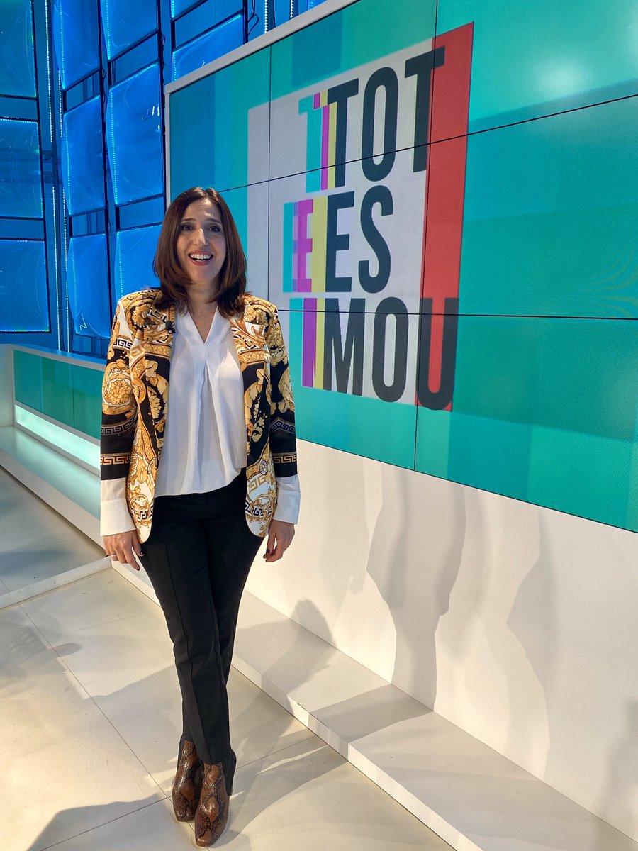 AnnaBozaAbogada's tweet photo. 🔴Un plaer participar a #TotEsMouTV3 servei públic @tv3cat tractant l’actualitat sempre amb bon ambient i l’amabilitat i #bonfaire d’ @HelenaGMelero❗️
⚖️ #AdvocaciaCompromesa #AdvocaciaAmbLaSocietat #AbogaciaComprometida #Separacio #Spain #Divorcios #COVID19 #Menors #Loteria https://t.co/z7LQ45EKil