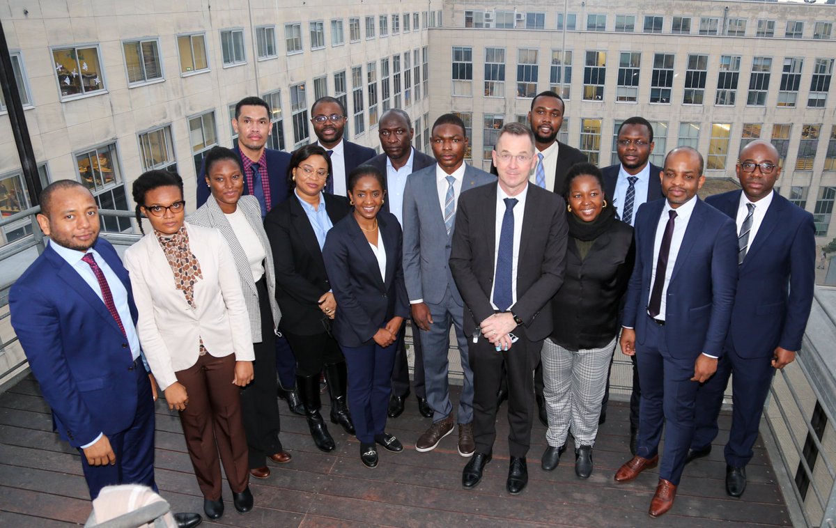 Ravi de rencontrer notre première classe d’Executive Masters Marchés de Capitaux aujourd’hui ! Échange passionnant sur la formation offerte par <a href="/IFC_fr/">IFC - Société financière internationale</a>, <a href="/Paris_Dauphine/">Université Paris Dauphine - PSL</a> et @europlace aux régulateurs dans les pays francophones dont beaucoup en Afrique.