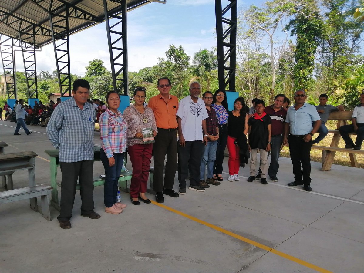 comcultur's tweet photo. Trabajar con la comunidades más vulnerables y alejadas es un compromiso del Dr. @ArnoldDoobay Cascales - Ecuador con @mairaal39929195 @PuroDelgado @Crypto_Swarm @MarcoHidrol @BeesSocial1 @beessocialespan @Gambi_s_a @EmiliAlvSevilla @MrVictorNFT @Humbert44485635 https://t.co/Jz3itnzIga