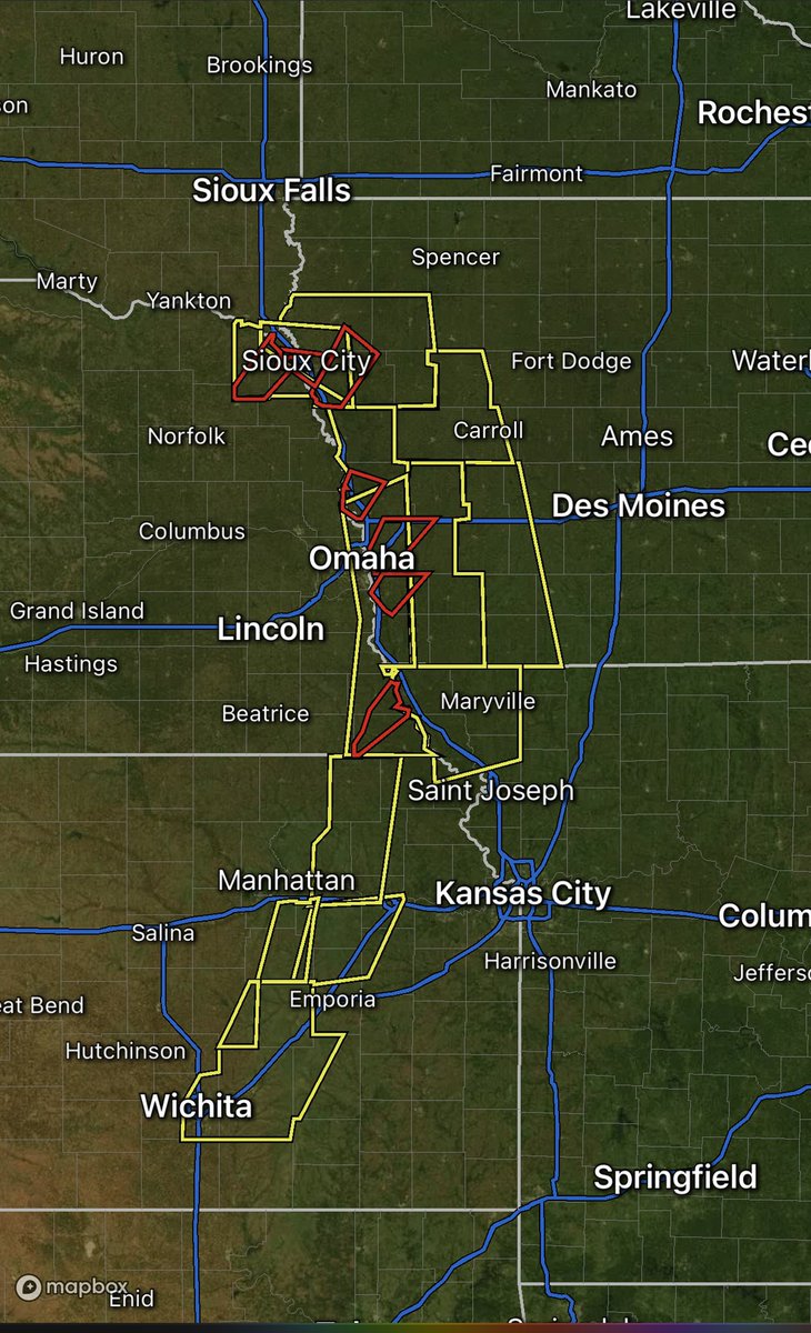 ~375 miles of continuous severe thunderstorm warnings and embedded tornado warnings stretching from Sioux City to Wichita. #NEwx #IAwx #MOwx #KSwx