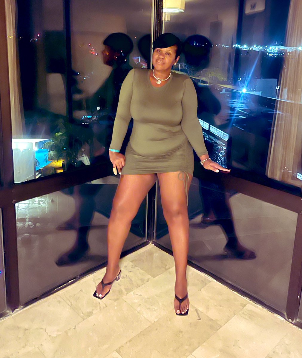 MD_Brickhouse's tweet photo. Don't change yourself just to make someone love you, be yourself and let the right one fall for you 😘 #JustPam #NoChase https://t.co/6iHM9K9eoY