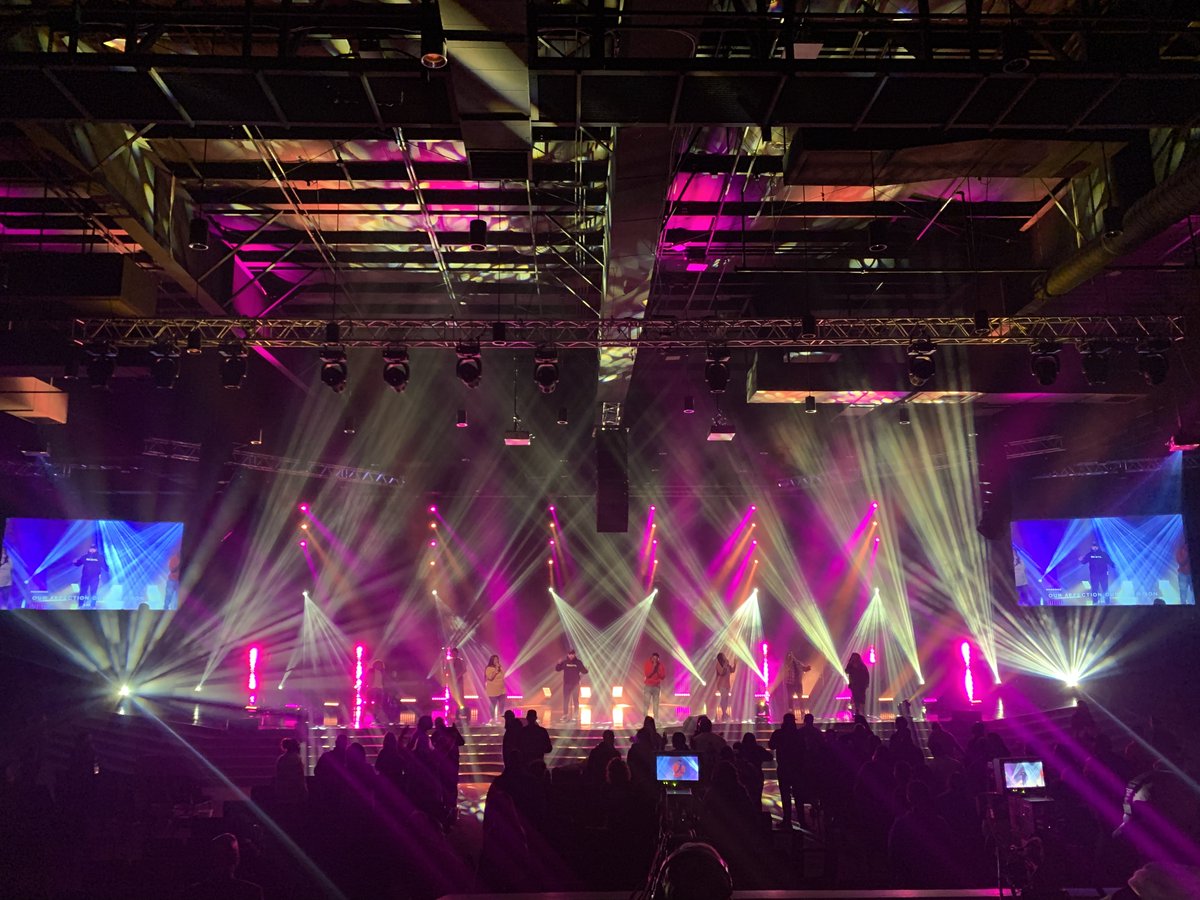 Usedlighting's tweet photo. Proof that our used gear is worth having another shot on stage to make amazing designs such as these π.
#usedlighting
Event: Relentless Church Atlanta
Set and Lighting Design: Brady Henderson
Lighting Design and Programming: Cole Wilson https://t.co/w0RJ0Rd5k2