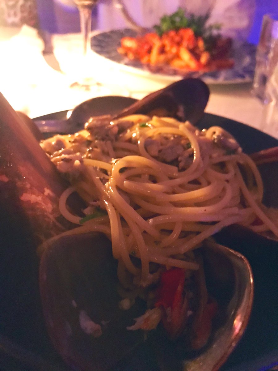 Few nights a go !!!!!
Clams spaghetti!!!!! 
Divino! #damarino