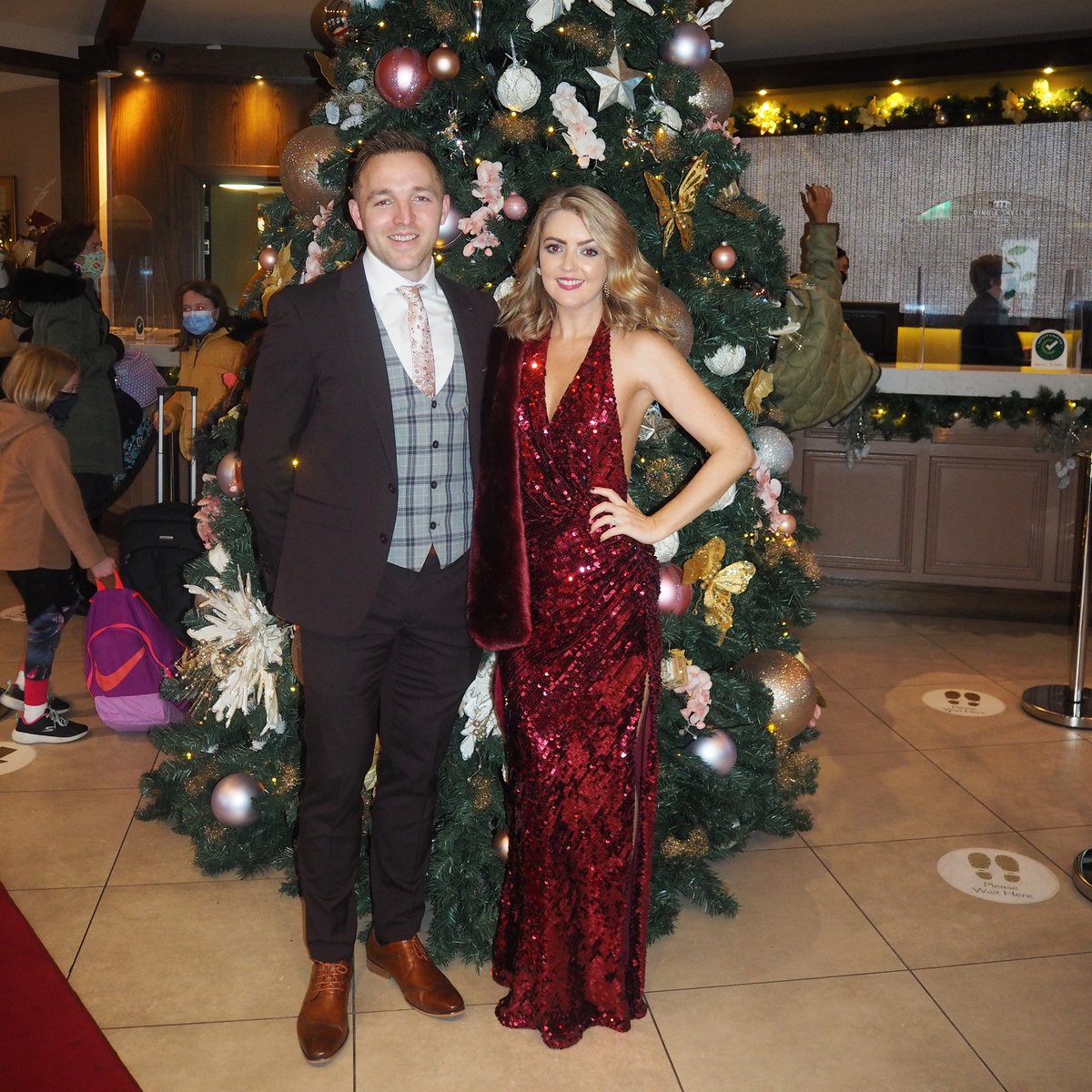 A fantastic weekend was had @Darransull86 🎉 🎊🍻thank you @colmcooper13 & Ceitilis 🎀 #ChristmasSparkle #ChristmasWedding