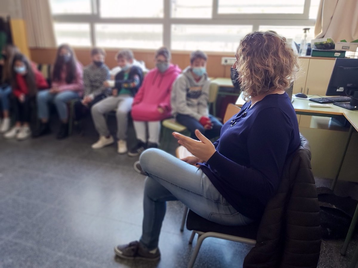 unatalgemma's tweet photo. Avui hem parlat de #salutmental amb tot l'alumnat d'ESO de @InsMatadepera. Gràcies @tdahvalles, gràcies @MBasterretxea i gràcies Àngela per regalar consells de l'aprenentatge de les vostres vides als joves. @la_marato https://t.co/rAUSUMCKWD