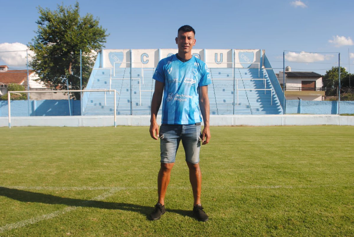 caduoficialok's tweet photo. 🗣️ "Vengo a ascender, quiero lograr el tercer ascenso acá en el club"

¡ Volvió JV9 😍 !

Vamos todos Unidos 💙 https://t.co/agtYLw9G3G