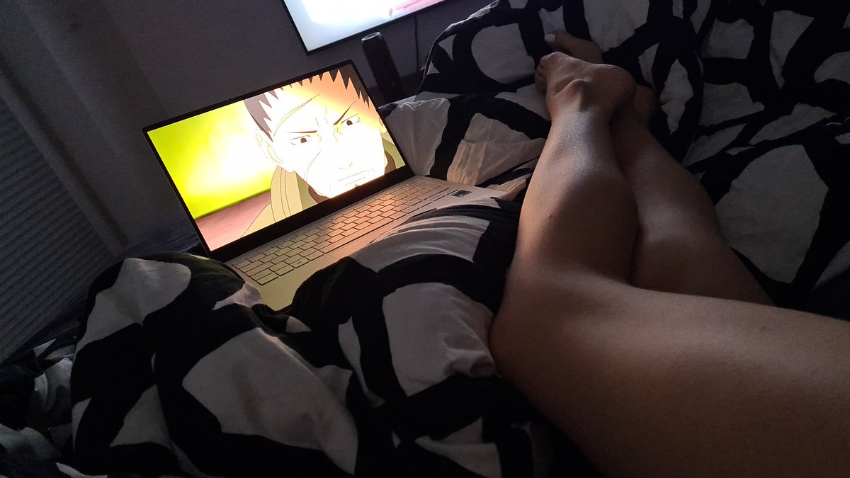 viccispics's tweet photo. Just the #kinky girl next doof watching #anime #NARUTO 🥰
#nerd #gaming #SpiderManNoWayHome #thighs #blondd #Netflix https://t.co/z7zLvDEhD0