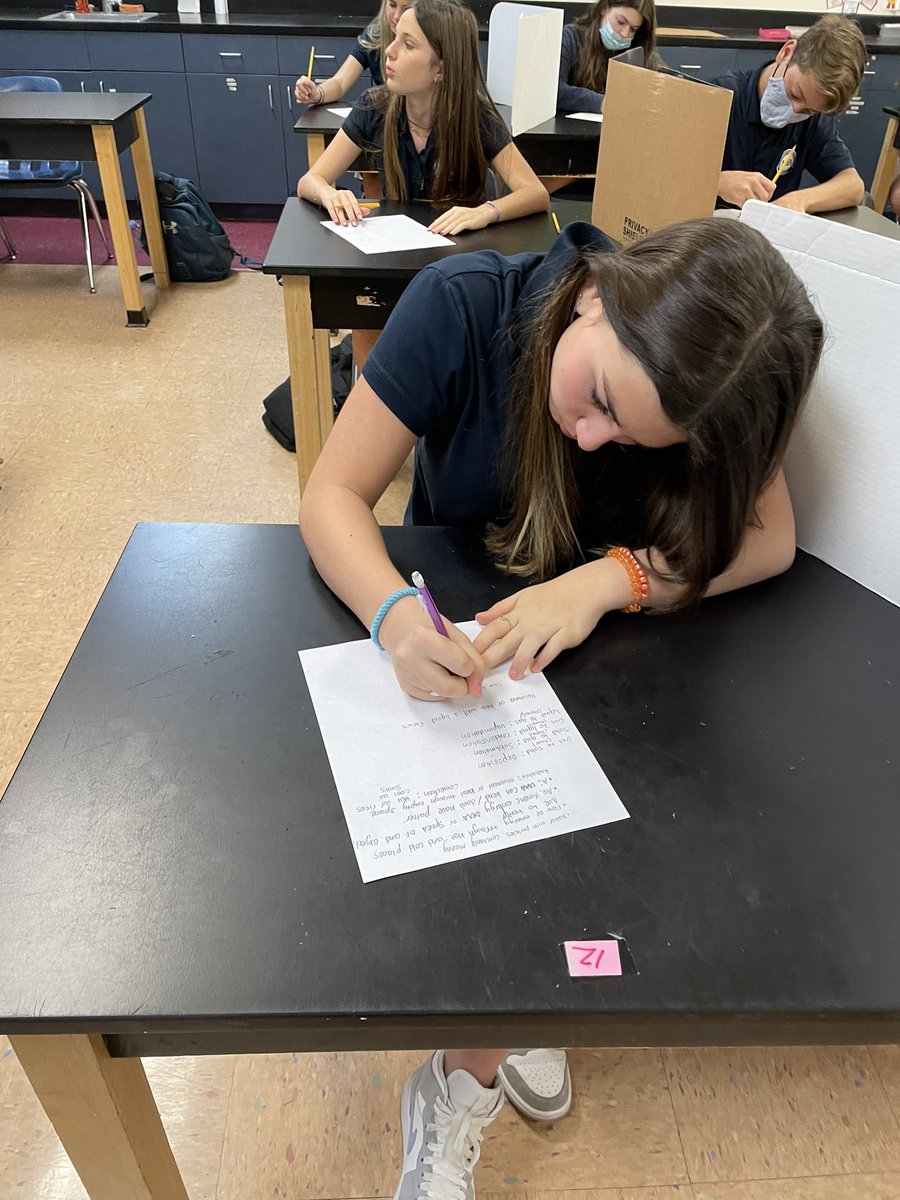 Mrs_DSherwood's tweet photo. 8th grade students has 5 minutes to do a “brain dump” before their science quiz!  Write down anything you want from your brain to use on the quiz! ❤️@NBPSEagles #nbpcot https://t.co/dKfLvIhz9p
