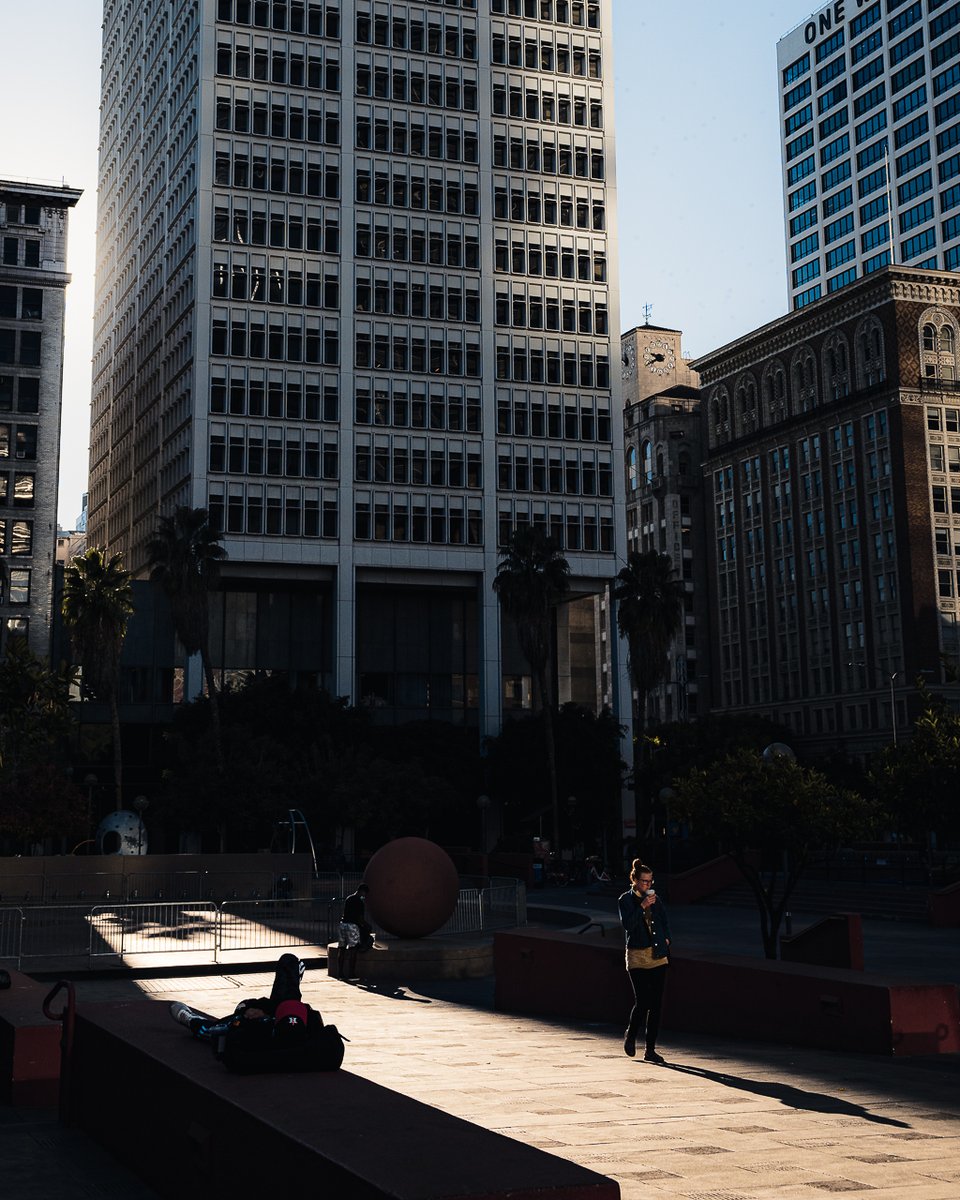 Afternoon in Downtown LA

#createexplore
#写真で伝えたい私の世界
#写真好きな人と繋がりたい
#Sony
#lightroom
#urbanromantix
#creativeoptic
#streetclassics
#usaprimeshot
#illgrammers
#clickcity
#ourstreetdays
#way2ill
#streetphotography
#citykillerz
#urbanandstreet
#streethunters