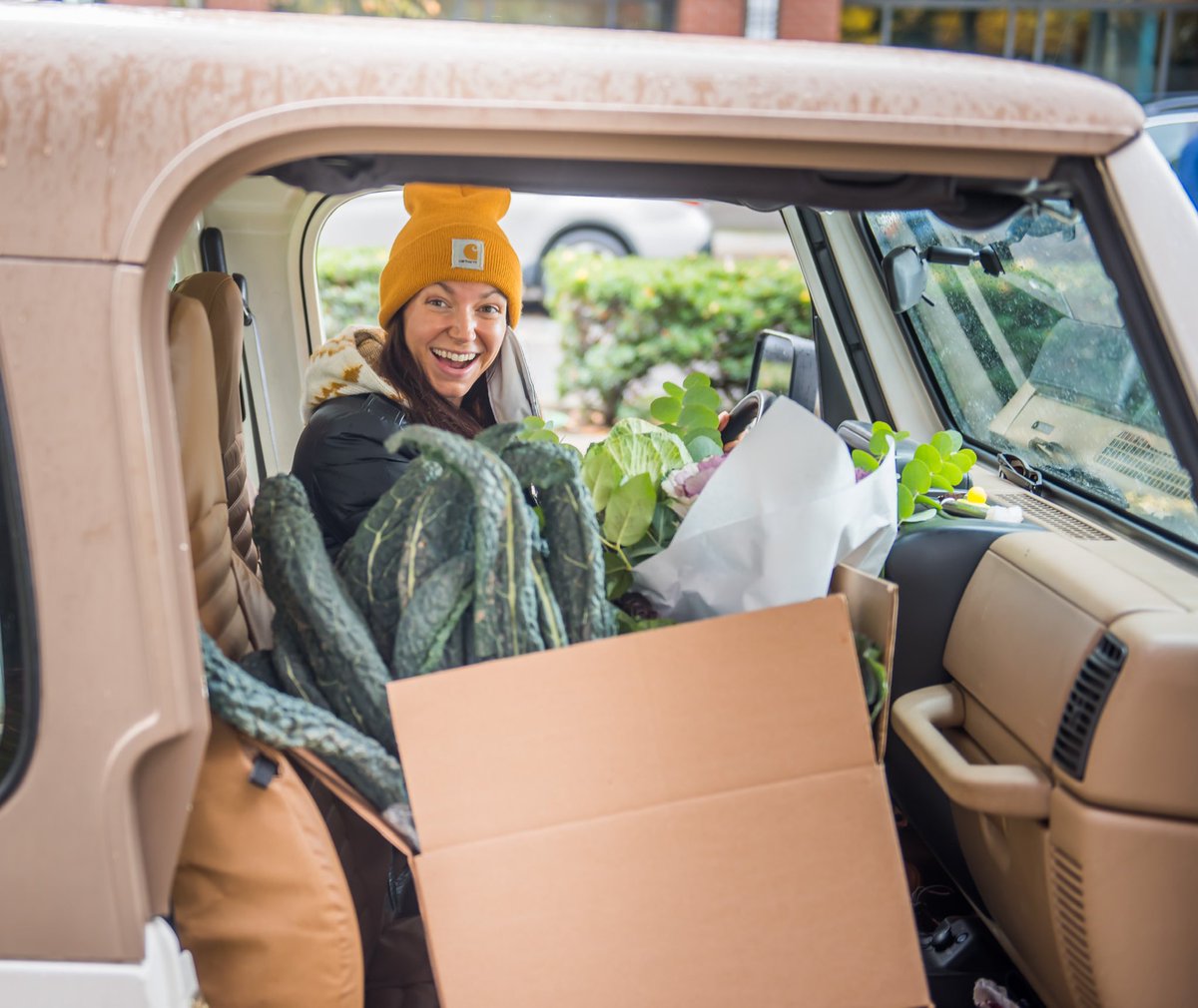 Last chance for curbside pick up! Shop now for your last online market haul of the 2021 season. Cozy up by the fire in your comfy pants and peruse our online ordering system for the freshest holiday meal ingredients and artisan gifts. We’ll do the rest ➡️ localline.ca/vanwafarmersma…