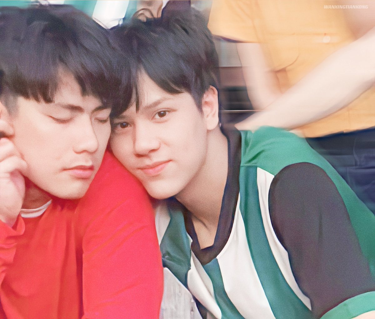 rortorrr's tweet image. ชอบเขียวแดงอะมันผูกพันธ์ไปแล้ว ไอแดงมันเป็นนักสู้!! #อยากได้ชื่อด้อมโอมนนน