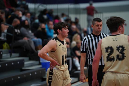 saberhoops's tweet photo. Under the radar guy: PG @IsaacVerges 
19pts on 8/11 shooting in his season debut. 

Battled tough injury to back kept him out of AAU, now 100% 

D3 steal!!! 

4.2 weighted GPA

3 yr Varsity member

2 yr starter

41% 3pfg 

Player to watch @SEC_WI 

@WisBBYearbook @PrepHoops_WI https://t.co/c4JqsIiKHO