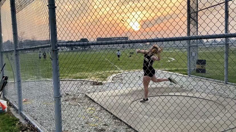 So excited to officially be a tiger for the fort hays state track &amp; field team! Can’t wait to see what the future holds!! #rolltiges
