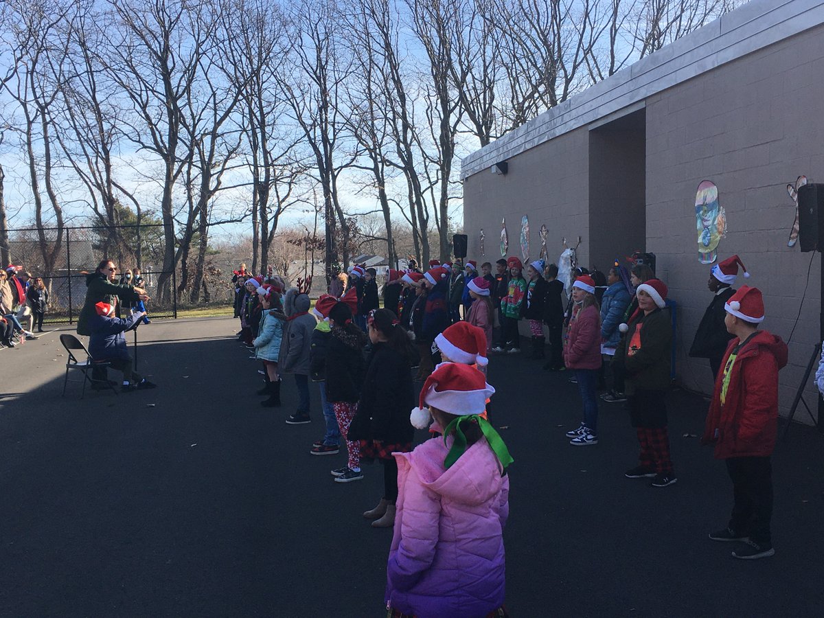 Lillian Drive School tweet media