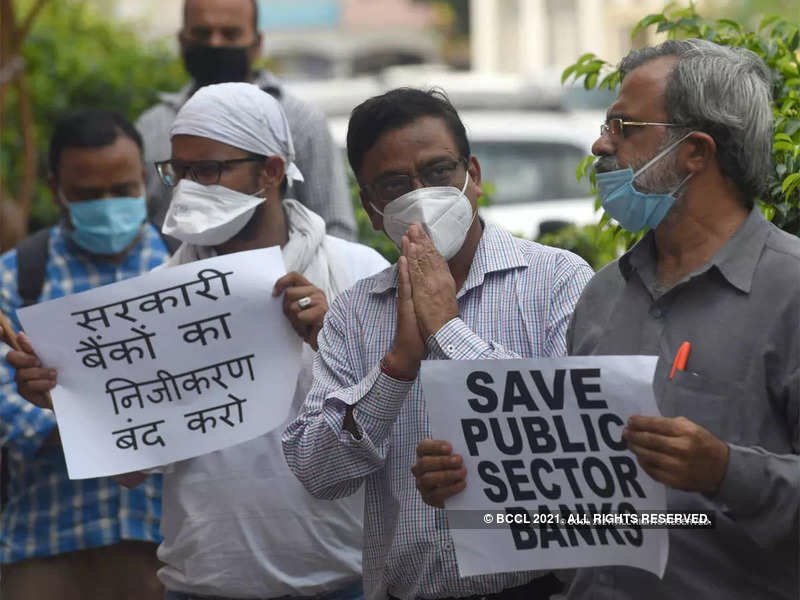 MitraStock's tweet photo. Bank strike today. Here's all you need to know

https://t.co/Kfw3lenkky

 #BankStrike https://t.co/Bvd1AykcUz