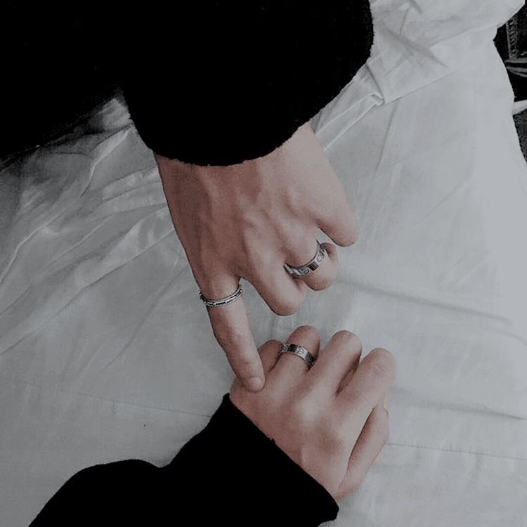 EFCRTSLESSLY's tweet photo. ⠀

     🤍   *  ıf ʏou cαme тo me ɯıтh α 𝗳𝗮𝗰𝗲 ı hαve noт seen, ɯıтh α 𝘃𝗼𝗶𝗰𝗲 ı never heαrd, ı ɯould sтıll 𝙠𝙣𝙤𝙬 ʏou ⠀━━━━⠀ even ıf 𝐜𝐞𝐧𝐭𝐮𝐫𝐢𝐞𝐬 sepαrαтed us  :  ı ɯould sтıll 𝒇𝒆𝒆𝒍 ʏ𝗈͟u.
 
⠀ https://t.co/NCkC8uhCcv