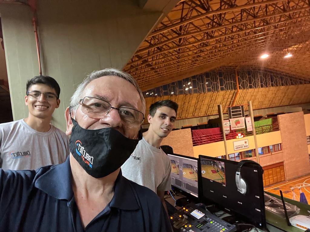 Tenemos ayudante!💪 
🏀🏀🏀🏀🏀🏀🏀🏀🏀🏀
⭐️Gran Final ACBOS⭐️
👉Miralo por #cablenet