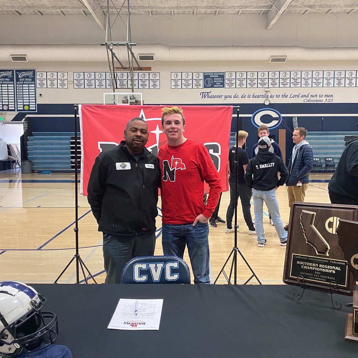 dtill12's tweet photo. Congrats again @JoshNoeske One of the Original TB players from 6 years ago! Great family, humble young man that trusted the process and put in the work. Today he sign his NLI to play College football.Super proud of you on making your dreams come true!! 

#BeBasic https://t.co/CV0RxhDMnN