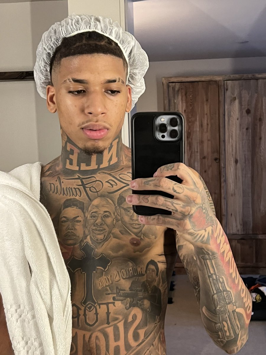 nlethegreat1's tweet photo. Sexiest man of the year award goes to… https://t.co/EDOXoPhPR4
