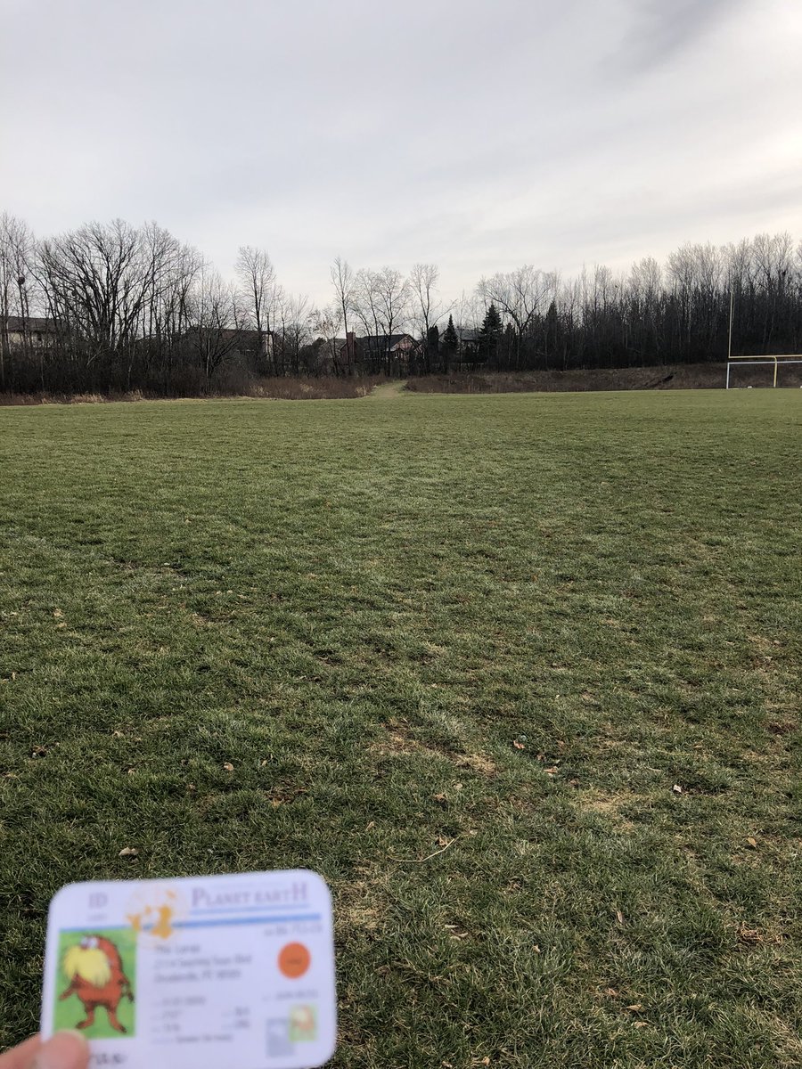 pranavik12's tweet photo. We live in a temperate seasonal forest so we get to experience different seasons throughout the year!! #apesecology @franklinlorax https://t.co/4LL4O2vKOt