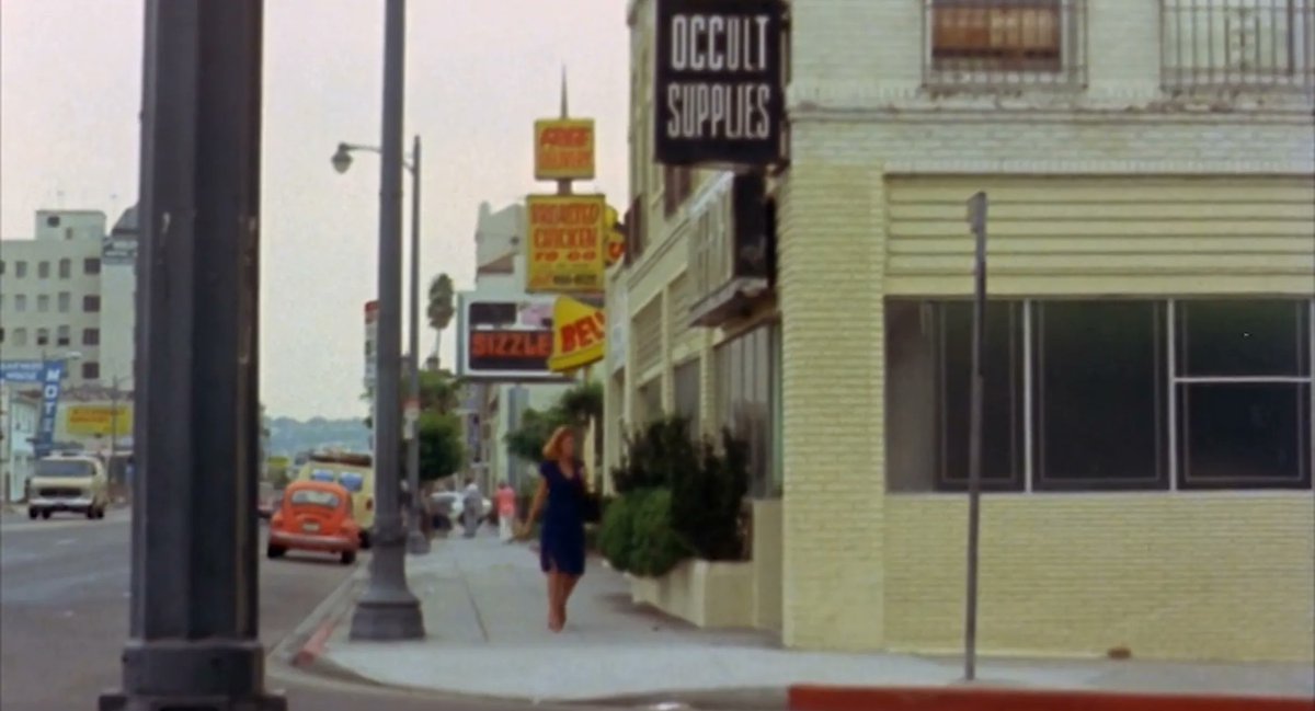 "Nice little shot of my buttocks." My appreciation of Ray Dennis Steckler's The Hollywood Strangler Meets the Skid Row Slasher (1980): senselesscinema.com/2021/12/the-ho…
