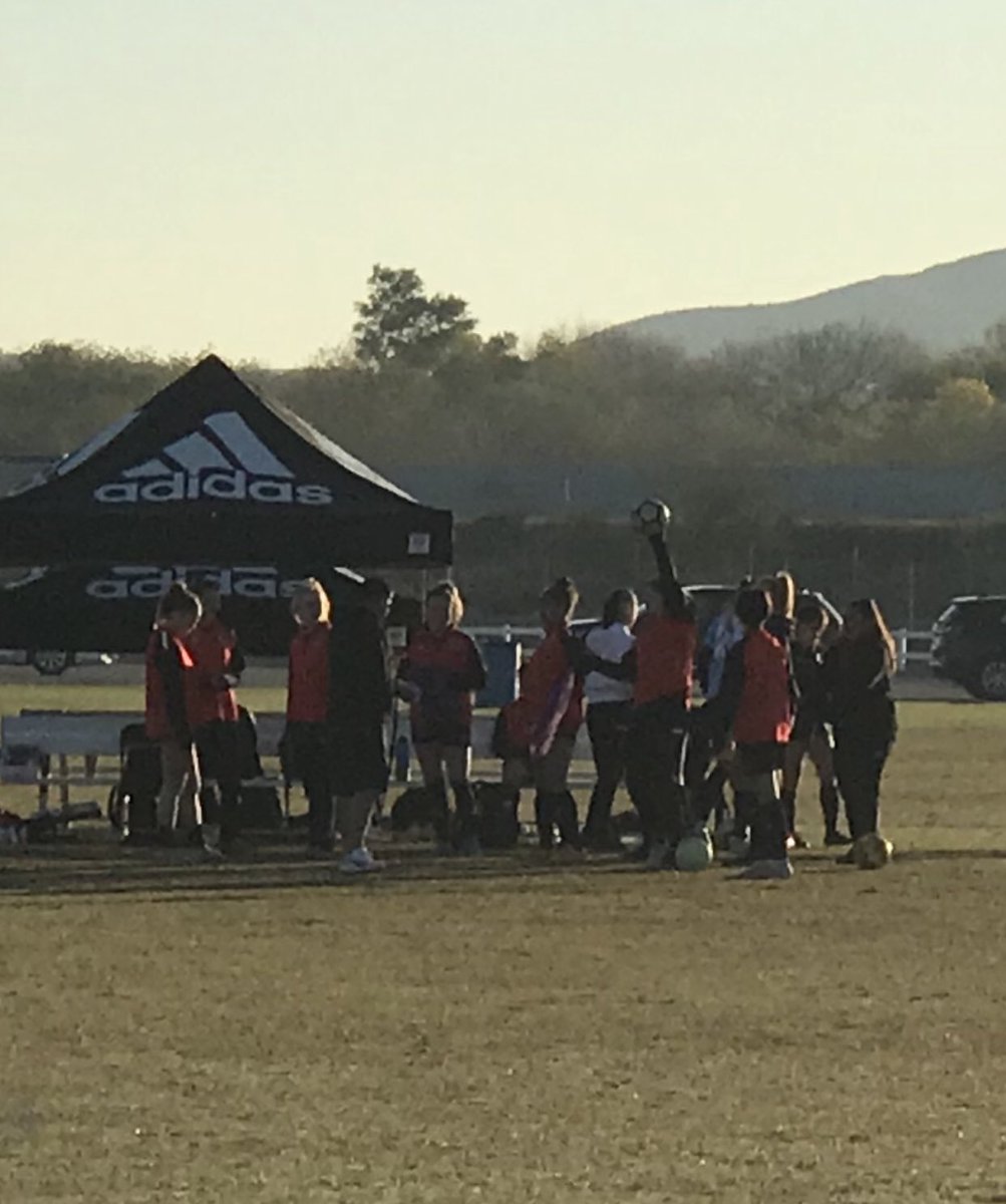 MEclipse04's tweet image. Fun &amp;amp; success on &amp;amp; off the field at @GAcademyLeague ❄️ showcase! Went 2-1 with standout performances in all 3 matches! Thanks to the over 70 college coaches that came out to watch! Also thanks to @CoachGallimore  for helping coach 1!
@mneclipsesoccer @andy_kaasa @TheSoccerWire