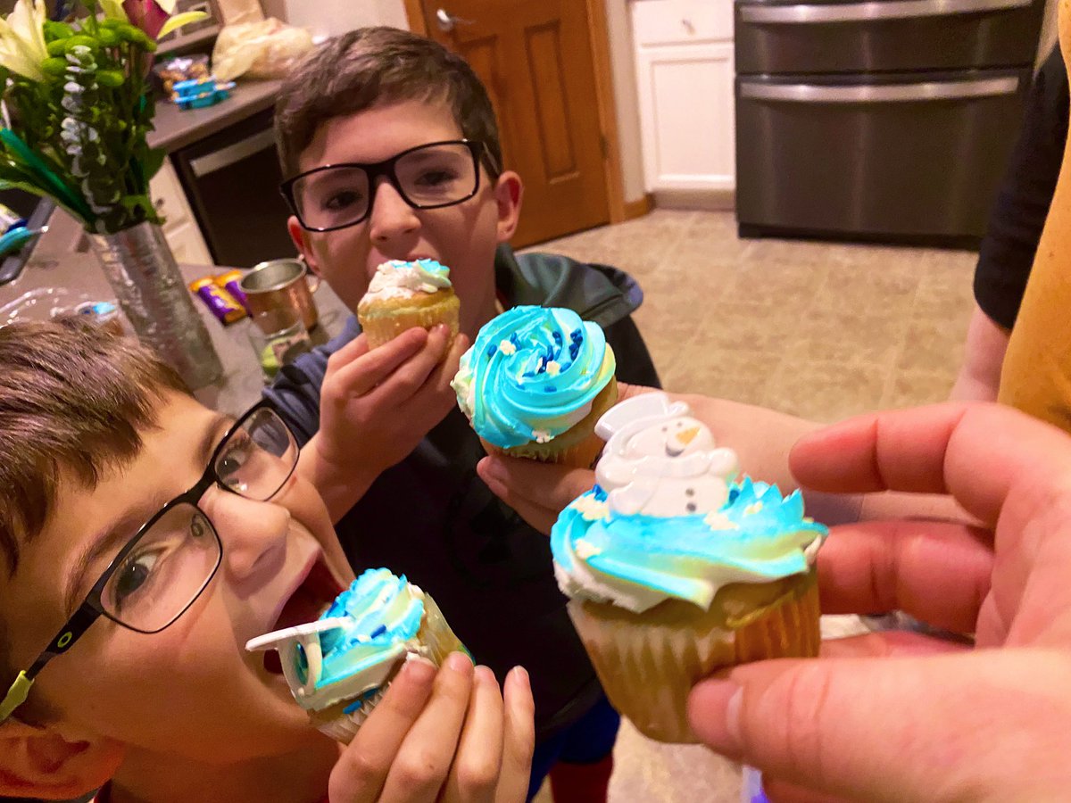 Apparently it’s National Cupcake Day…who are we to argue? 🤷🏻‍♀️ 

#nationalcupcakeday #dessert #yummy #sillyholidays