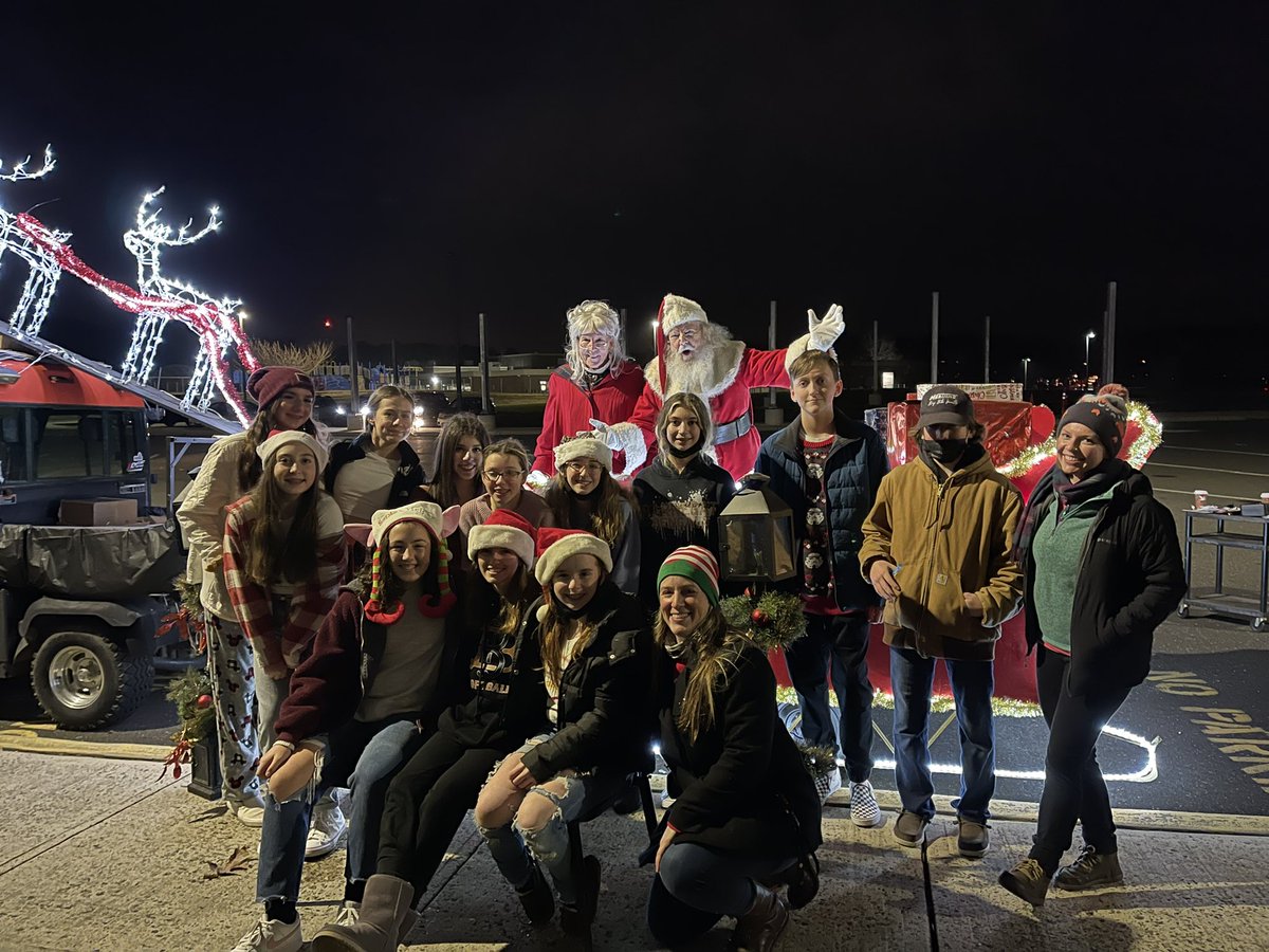 A great night at the NJHS ‘Deck the Halls’ event! #ROBMS2021