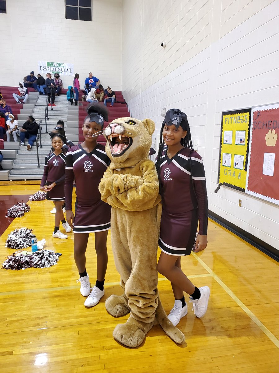 davisrobyn08's tweet photo. The @KennedyRoadMS Cougar mascot made its grand debut! #CougarAccountability #KRMSCommitted https://t.co/njoEe21LAq