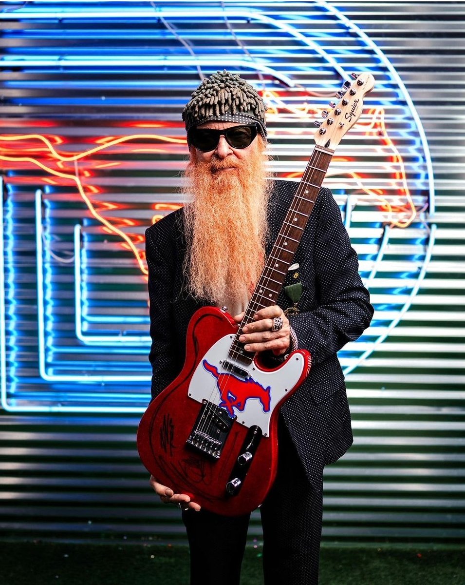 Happy 72 birthday to the legendary ZZ Top singer and guitarist Billy Gibbons!