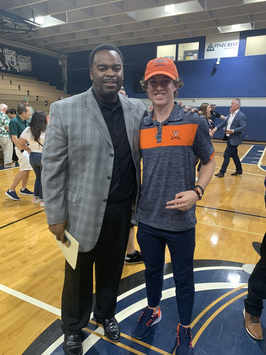 will_bettridge's tweet photo. Man what a day!! Go Hoos! Super excited to officially be apart of the Wahoo family! @UVAFootball Can’t wait to get to work! https://t.co/GhNU3rj1sj