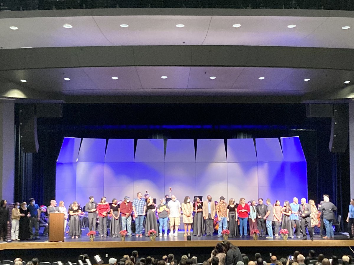 PaetowArt's tweet photo. PHS Orchestra Concert.  #Seniormoment, @PaetowHS https://t.co/dsRugeFGAW