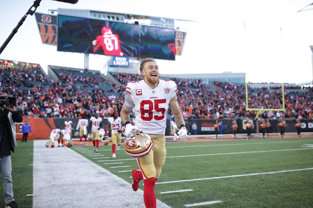 gkittle46's tweet image. Me going to retweet everything about my teammates and the #ProBowlVote Because today is the last day!!! @49ers @djjones_44 @laken77