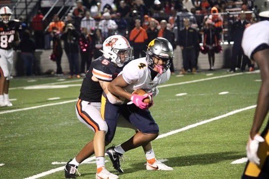 goggleheadant33's tweet photo. I miss the game of football man https://t.co/iAfqNYSQD1