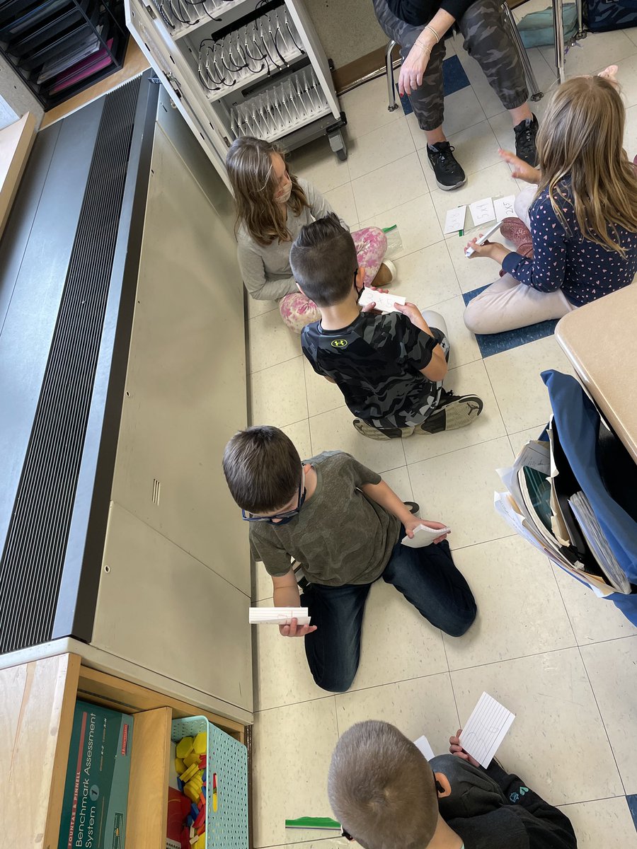 MsSangiorgi's tweet photo. Today we played four different games using our multiplication flashcards! @Mrs_Pennino @WPSCoolidge https://t.co/W58gLMrl48