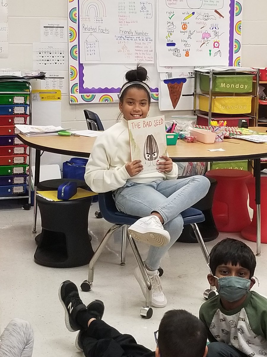 MsDMyers's tweet photo. Love it when a former student comes to read to my current class. We loved the story. ❤❤❤ Thank you @MrsGWebster for finding time for our awesome Mystery Reader!! @DolvinES #DolvINcredible https://t.co/f7UGXyMeyo