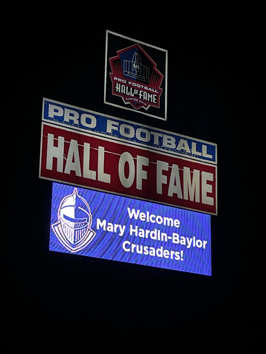 BProud89's tweet photo. . @CruSports having dinner and a museum tour @ProFootballHOF before the Amos Alonzo Stagg Bowl at Tom Benson HOF Stadium @HOFVillage this Friday at 7:00PM on @ESPNU #RoadToCanton #CoachFred #d3fb https://t.co/EIo4J6Vxoz