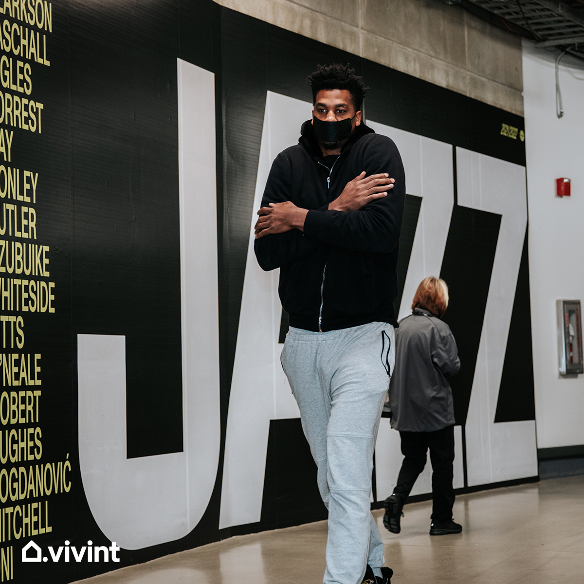 Utah Jazz on X: Suits on 🤍🥏 #VivintCam