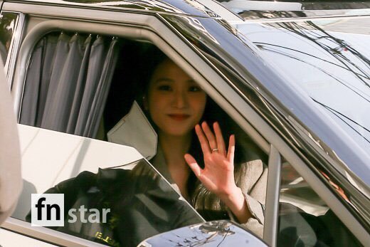 BLACKPINKCNTRAL's tweet photo. Annyeong👋🏻

SNOWDROP PRESSCON  
#ActressJISOODebut
#설강화 #지수 @BLACKPINK https://t.co/jTzY4bAQen