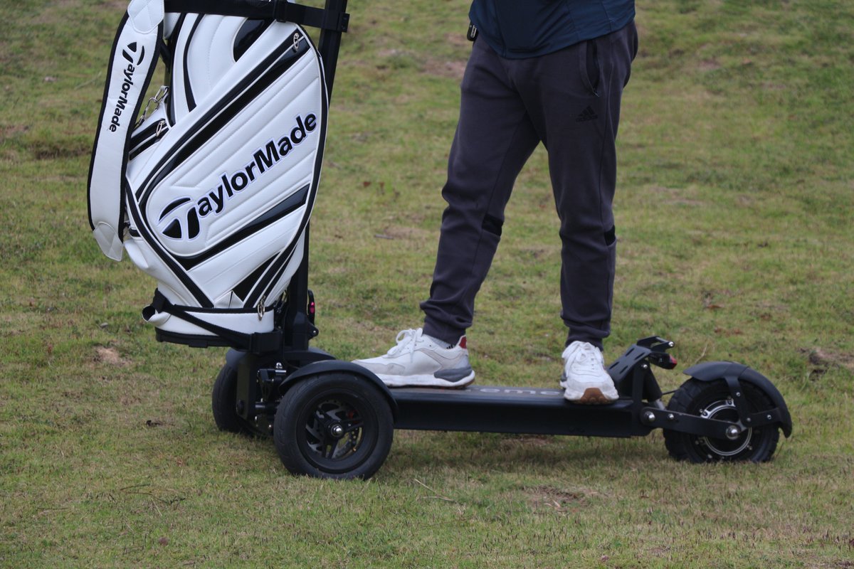 EswingScooters's tweet photo. The newly upgraded ESboard PLUE has better performance and is more suitable for golf courses https://t.co/1g0xI3CXbJ