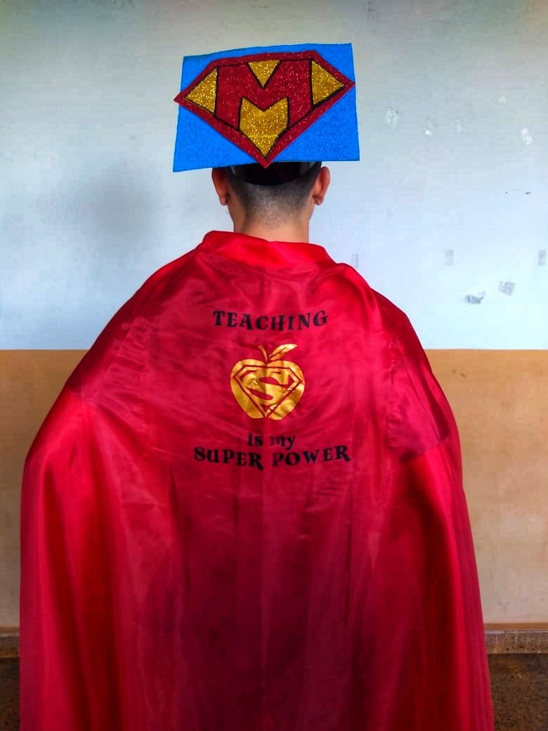 RodriguezMauriV's tweet photo. 15/12/2012
ME RECIBÍ DE PROFESOR DE INGLÉS 🦸🏻‍♂️👨🏻‍🏫💪🏻 https://t.co/eq4zKIYAYj