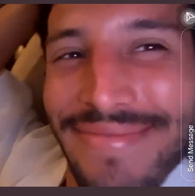 Natt_cb_'s tweet photo. Mood #SebasTini relax
💙✨🌙☀️🙏🏝️💫
#LittleFaces https://t.co/TwPpTHxrqu