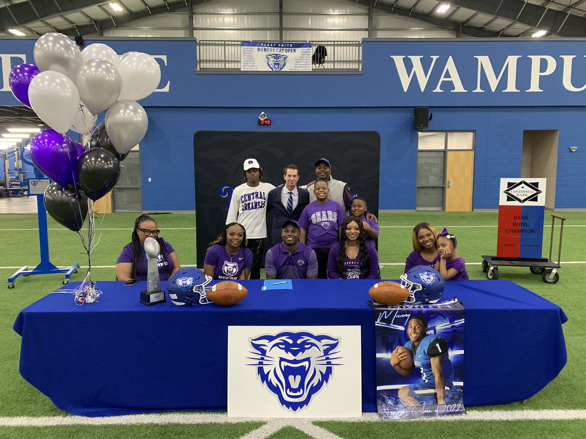 He’s staying HOME! Congratulations to Manny Smith on signing his NLI to further his career at UCA! The Bears just got a lot better! 🚾➡️🐻