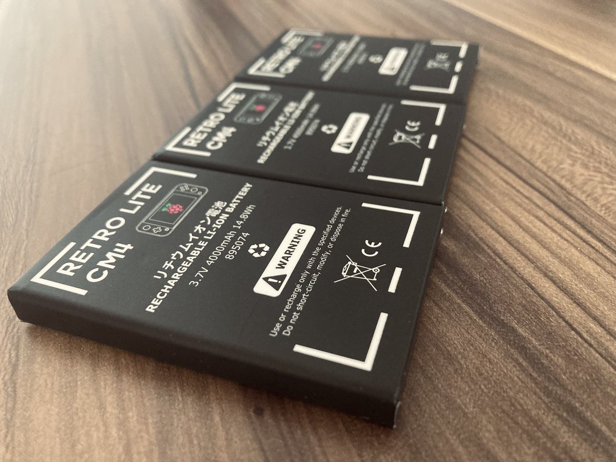 StonedEdgeMods's tweet image. Custom Retro Lite batteries are in! Time to run some tests #cm4 #raspberrypigaming #RaspberryPi