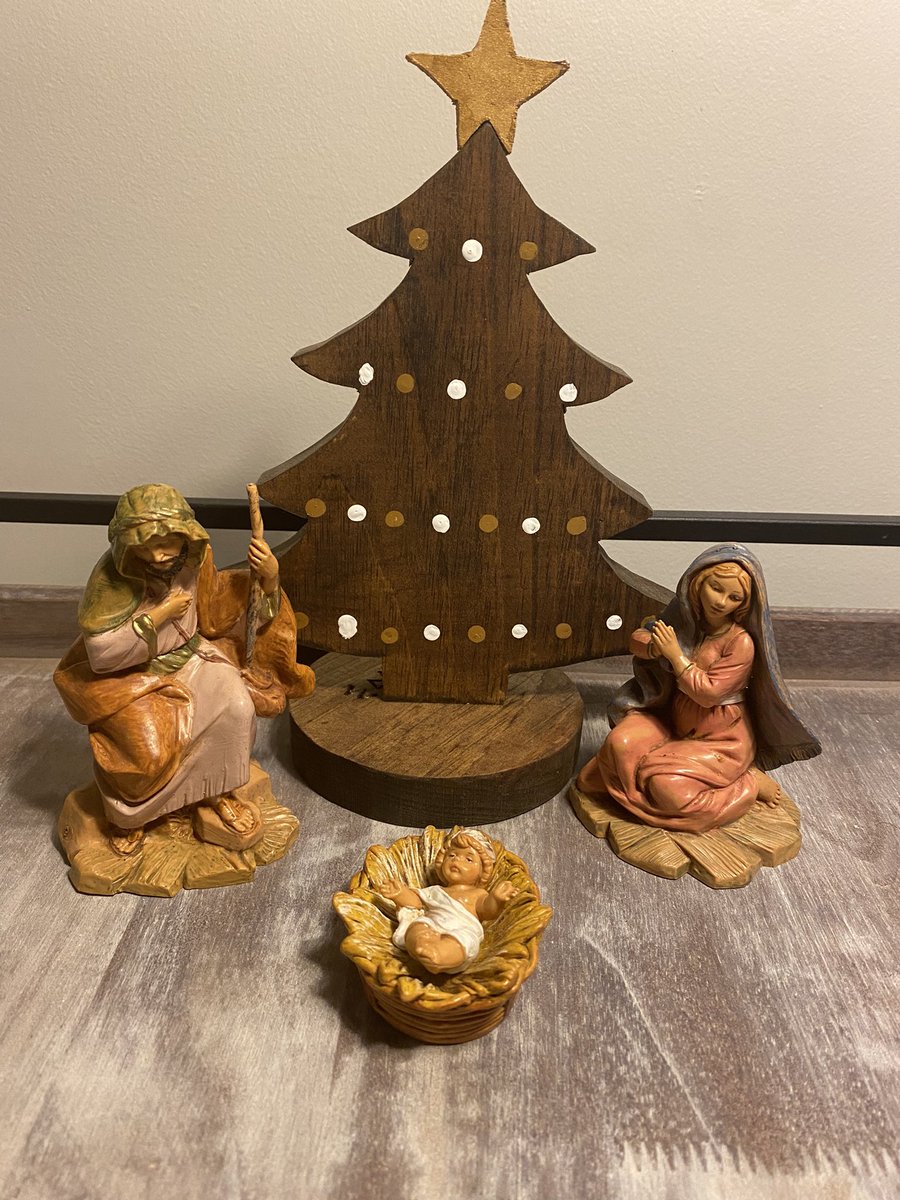 Thankful for Ag teachers! Thank you Mr. Butler for teaching my son how to create a beautiful tree out of a piece of wood. I love it as my new addition to my manger scene. <a href="/ArabJrHigh/">Arab Jr. High School</a>
