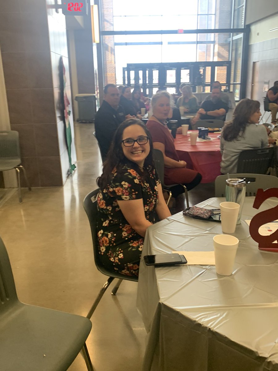CSOSUAVE17's tweet image. DATCU Teacher of the month is our very own Ashley Delaney! I can’t say how much we appreciate you and all that you do! #BengalExcellence #ProudPrincipal @braswelljungle @jsruss68 @reb1111 @dentonisd