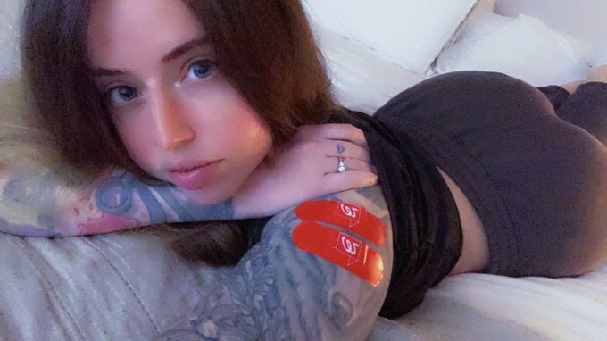 Self care ✅ + Community care 💙 https://t.co/R8Bw1jRsQl<a href="/tag/gifting"class="tags"><span>#gifting</span></a><a href="/tag/throne"class="tags"><span>#throne</span></a><a href="/tag/wishlist"class="tags"><span>#wishlist</span></a>